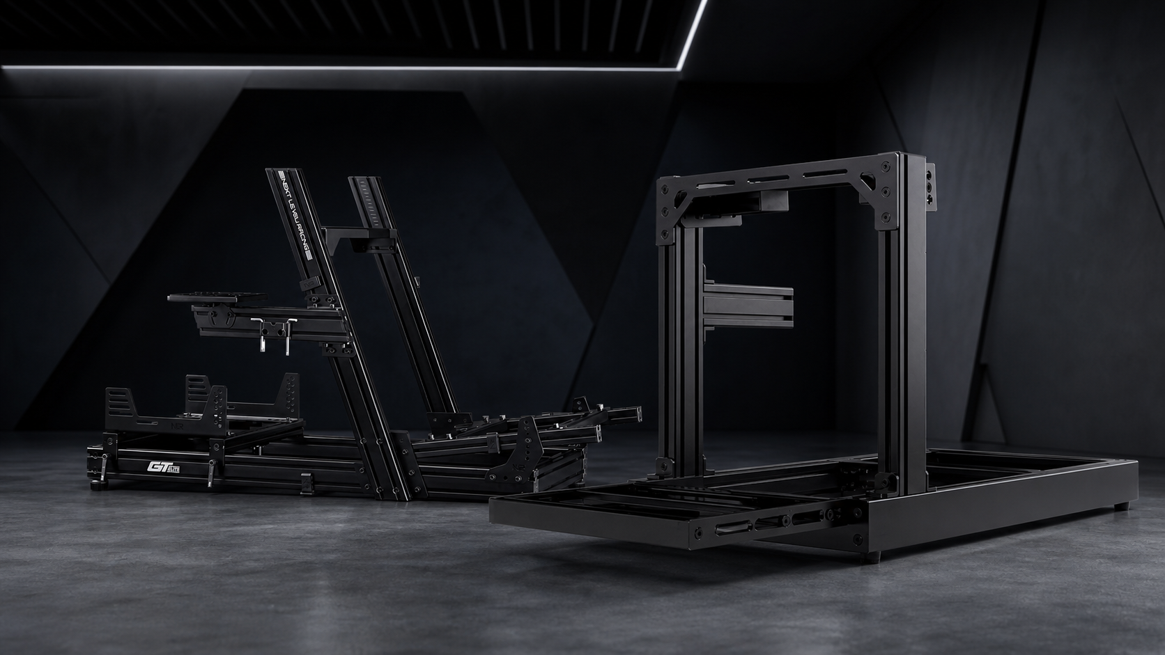 Next Level Racing GTElite and SIMGASM Club 4080 aluminium-profile cockpits in a side-by-side sim racing rig comparison